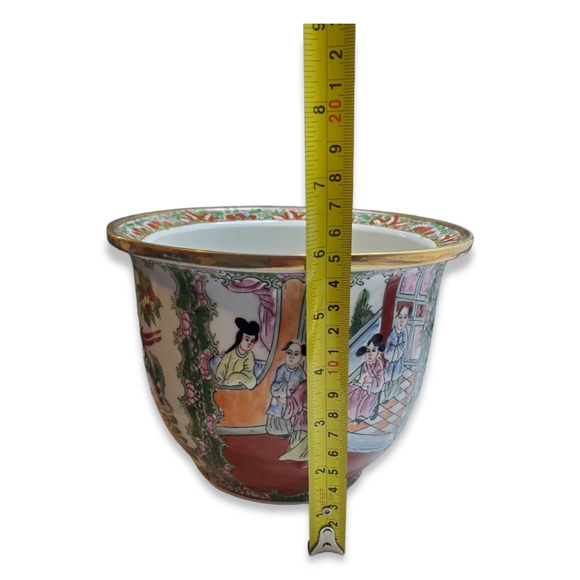 Famille Rose Porcelain Planter w/ Red Qianlong Mark - Picture 8 of 9